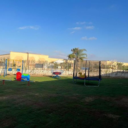 Golden Lake Marina Hotel Ел Аламейн Екстериор снимка