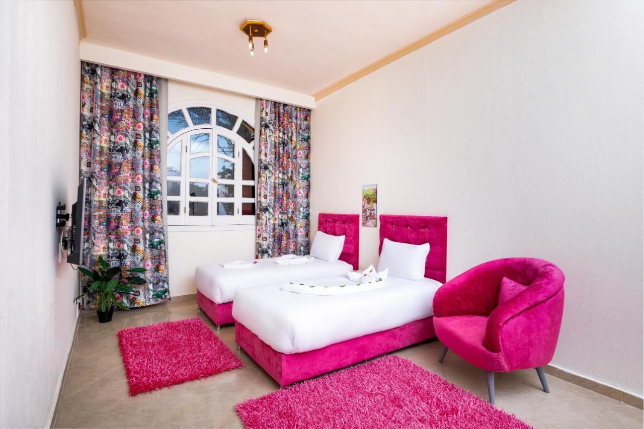 Golden Lake Marina Hotel Ел Аламейн Екстериор снимка