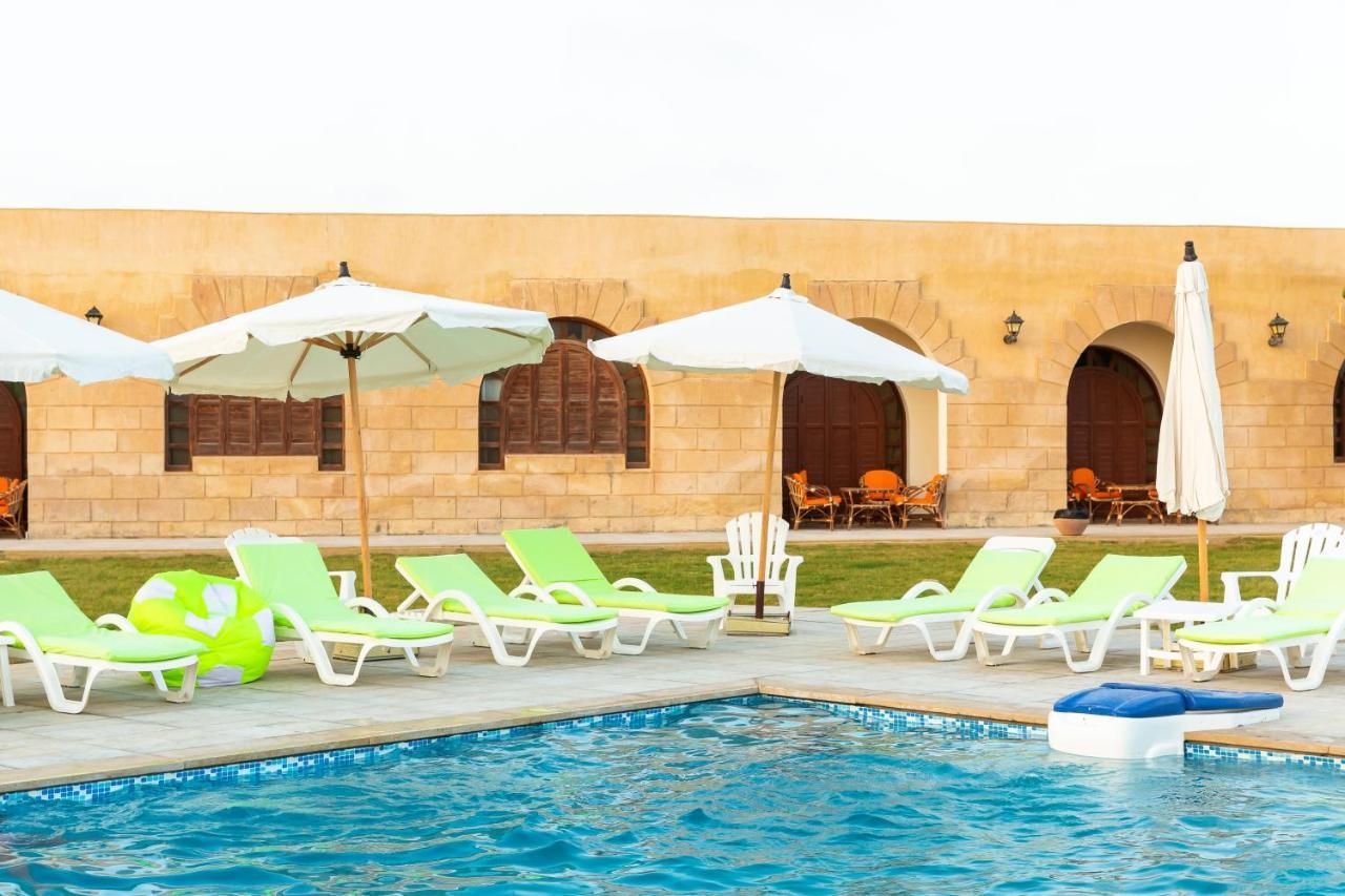 Golden Lake Marina Hotel Ел Аламейн Екстериор снимка