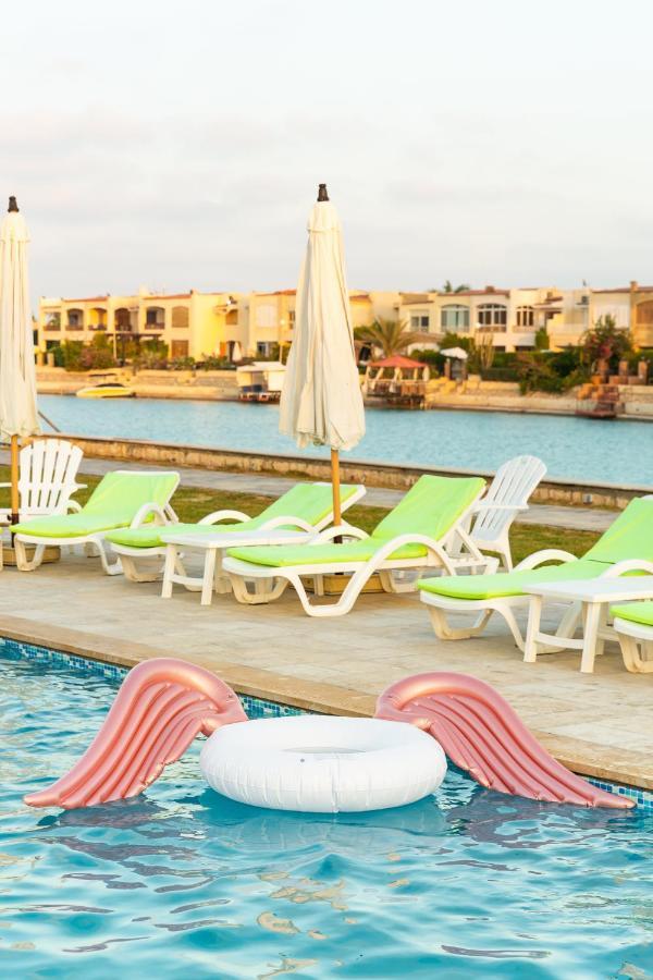 Golden Lake Marina Hotel Ел Аламейн Екстериор снимка