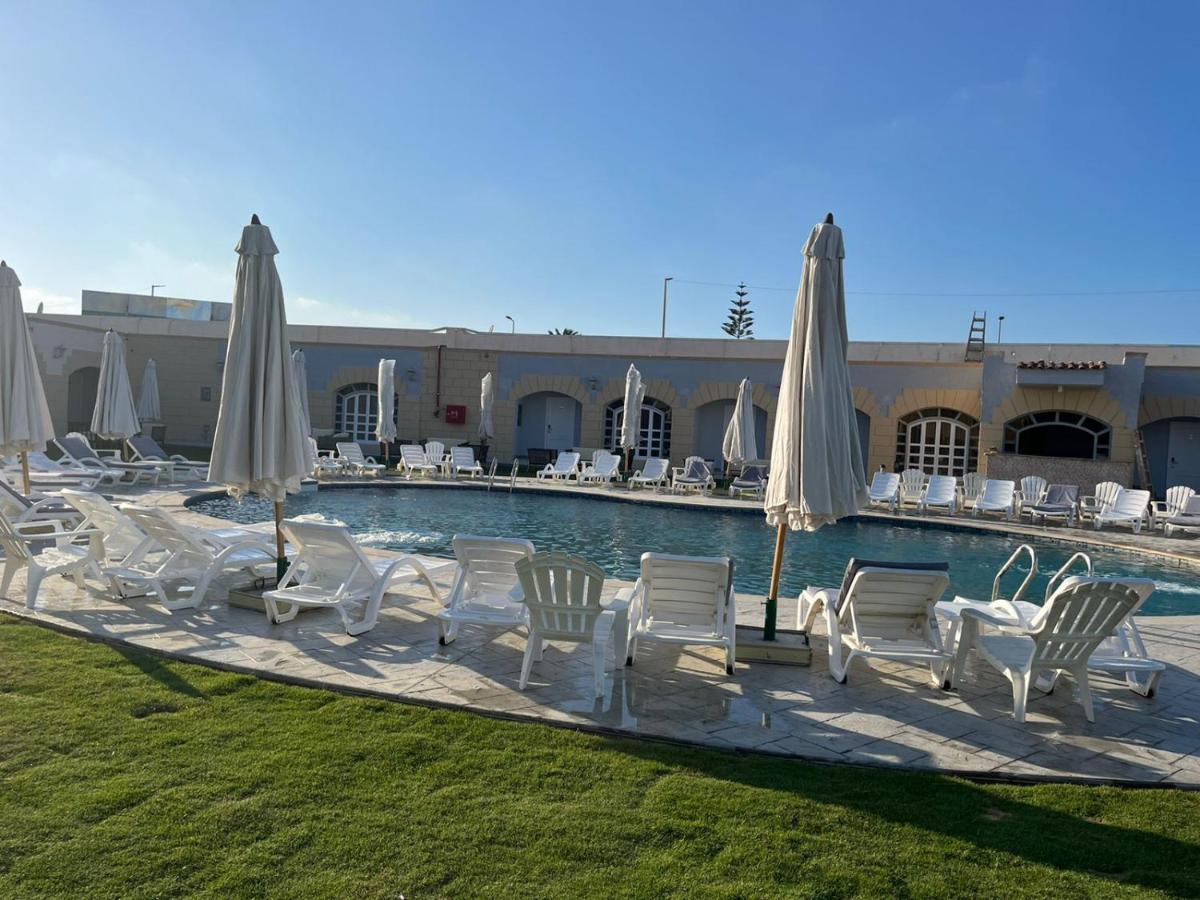 Golden Lake Marina Hotel Ел Аламейн Екстериор снимка